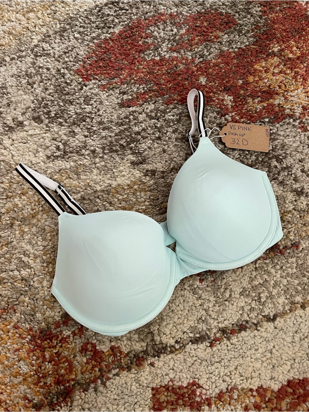 VS PINK Push-up